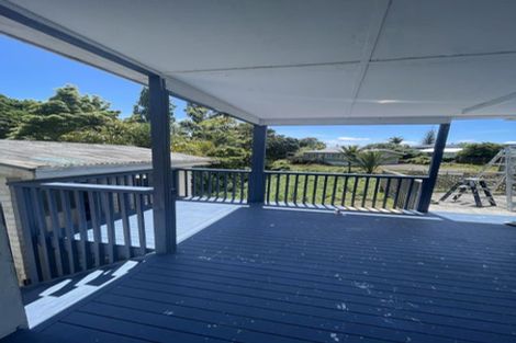 Photo of property in 7 Springbank Lane, Te Atatu Peninsula, Auckland, 0610
