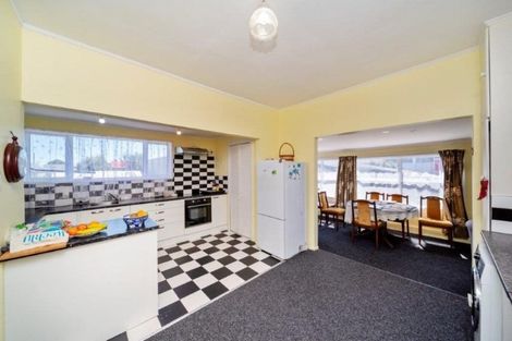 Photo of property in 55 Domett Street, Opunake, 4616