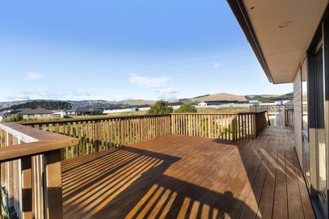 Photo of property in 9 Gibraltar Way, Fitzherbert, Palmerston North, 4410