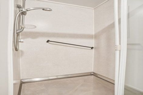 Photo of property in 360 Kaikorai Valley Road, Bradford, Dunedin, 9011