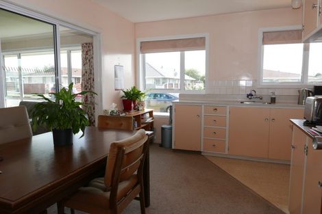 Photo of property in 20 Apollo Place, Papanui, Christchurch, 8052