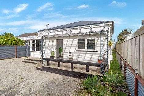 Photo of property in 64 Awapuni Road, Awapuni, Gisborne, 4010