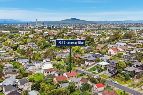 Photo of property in 1/34 Shanaway Rise, Hillcrest, Auckland, 0627