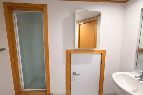 Photo of property in 227/6 Left Bank, Te Aro, Wellington, 6011