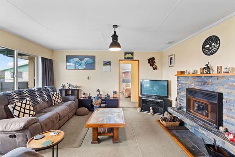 Photo of property in 22 Shelton Place, Feilding, 4702