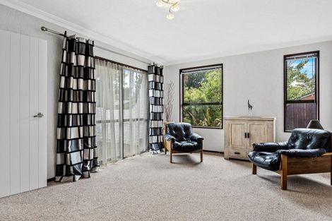 Photo of property in 57 Karnak Crescent, Russley, Christchurch, 8042