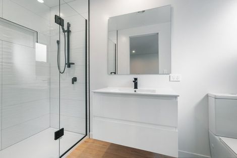 Photo of property in 15 Mount Creighton Crescent, Wanaka, 9305