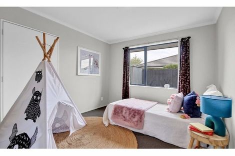 Photo of property in 33 Kotare Avenue, Rangiora, 7400