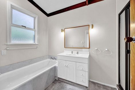 Photo of property in 330b South Road, Hawera, 4610