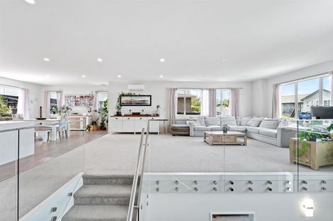Photo of property in 15 Parkview Drive, Gulf Harbour, Whangaparaoa, 0930