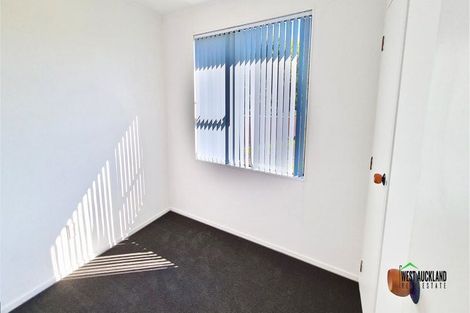 Photo of property in 1/67 Luanda Drive, Ranui, Auckland, 0612