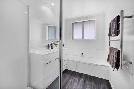 Photo of property in 1a Carrington Street, Inglewood, 4330