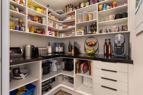 Photo of property in 40 Freedom Drive, Kelvin Grove, Palmerston North, 4414