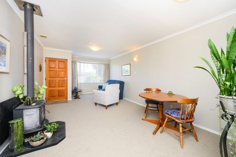 Photo of property in 9 Drury Street, Cloverlea, Palmerston North, 4412