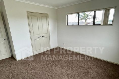 Photo of property in 35 Peninsula Road, Mangere, Auckland, 2022