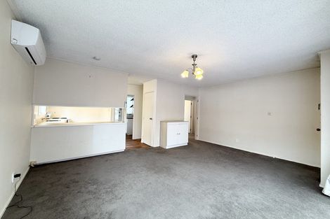 Photo of property in 12 Velma Road, Hillcrest, Auckland, 0627