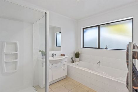 Photo of property in 6b Heritage Close, Rolleston, 7614