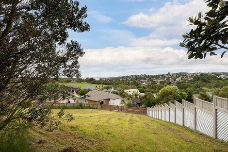 Photo of property in 79 Kaitemako Road, Welcome Bay, Tauranga, 3112