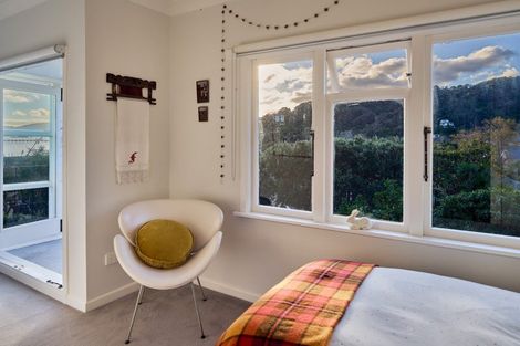 Photo of property in 12 Cheviot Road, Lowry Bay, Lower Hutt, 5013