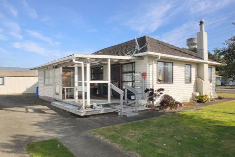 Photo of property in 45 Johnston Street, Foxton, 4814