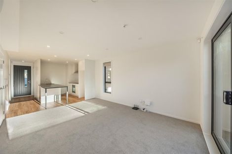 Photo of property in 5/27 Main Road, Wainuiomata, Lower Hutt, 5014