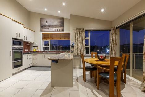 Photo of property in 3 Golf Road, Paraparaumu Beach, Paraparaumu, 5032