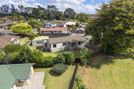 Photo of property in 17 Oakmont Place, Wattle Downs, Auckland, 2103