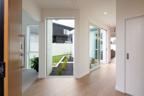 Photo of property in 94 Hugo Shaw Drive, Cambridge, 3434