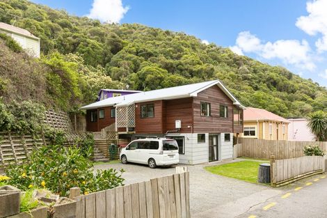 Photo of property in 112 Holloway Road, Aro Valley, Wellington, 6021