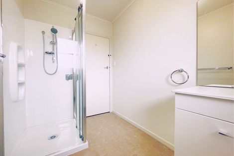 Photo of property in 1/42-44 Opaheke Road, Opaheke, Papakura, 2113