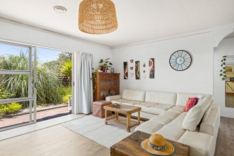 Photo of property in 1/73 Florence Avenue, Orewa, 0931