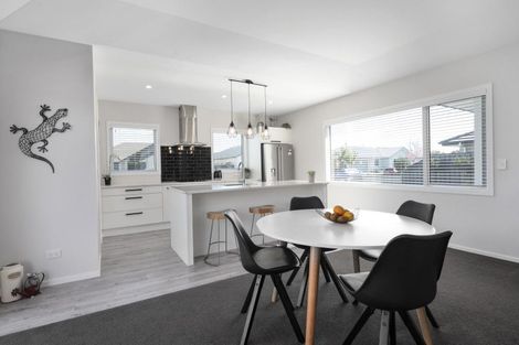 Photo of property in 5 Mckay Close, Frimley, Hastings, 4120