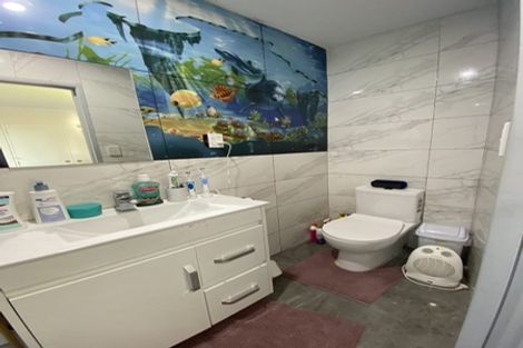 Photo of property in 33 Hewlett Road, Massey, Auckland, 0614