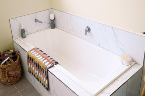 Photo of property in 3 Tasker Crescent, Pyes Pa, 3112