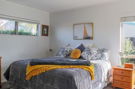 Photo of property in 19 Edgewater Grove, Whakatane, 3120