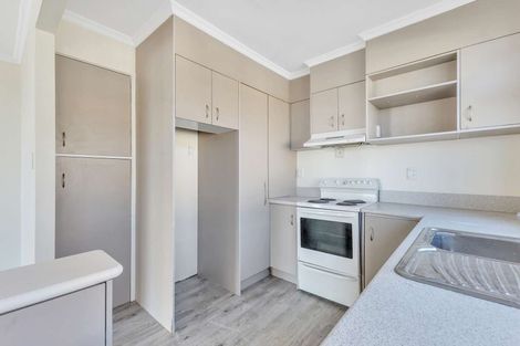 Photo of property in 12 South Road, Moturoa, New Plymouth, 4310