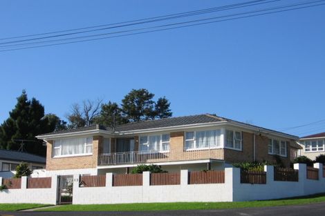 Photo of property in 43 School Road, Te Atatu South, Auckland, 0610