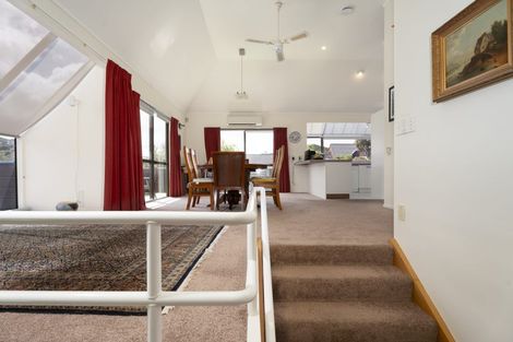 Photo of property in 44 Lakewood Avenue, Churton Park, Wellington, 6037