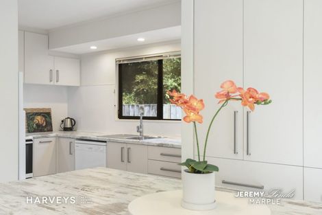 Photo of property in 5/37a Glengarry Road, Glen Eden, Auckland, 0602