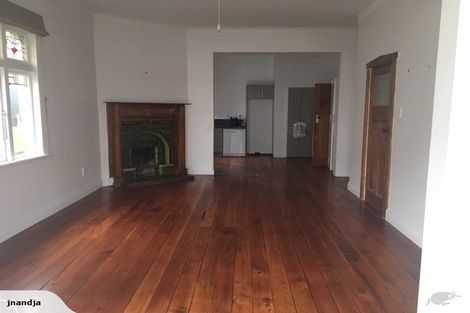 Photo of property in 137 Onepu Road, Lyall Bay, Wellington, 6022