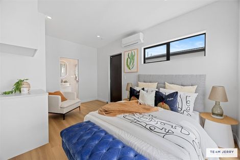 Photo of property in 37a Crestview Rise, Papakura, 2110