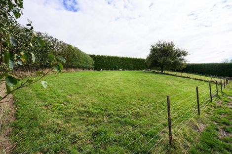 Photo of property in 17 Oram Drive, Turitea, Palmerston North, 4472