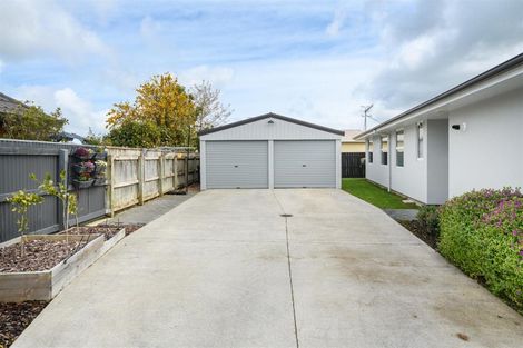 Photo of property in 10 Mcilwaine Place, Marton, 4710