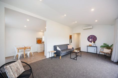 Photo of property in 9 Pinedale Parade, Milson, Palmerston North, 4414