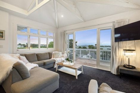 Photo of property in 1 Milton Road, Northcote Point, Auckland, 0627