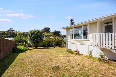 Photo of property in 12 Paenui Street, Titahi Bay, Porirua, 5022