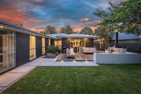 Photo of property in 14 Riverwood Boulevard, Redwood, Christchurch, 8051