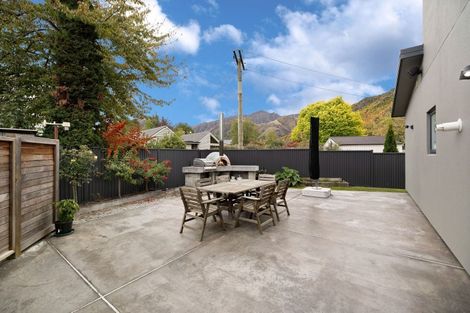 Photo of property in 18 Norfolk Street, Arrowtown, 9302