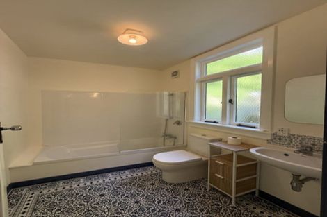 Photo of property in 53 Hornsey Road, Melrose, Wellington, 6023