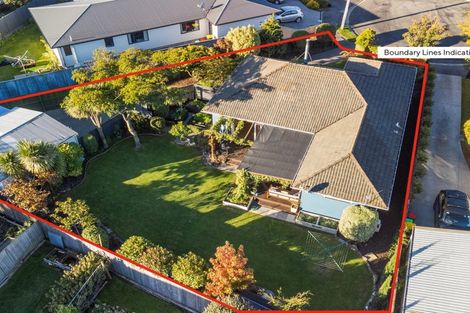 Photo of property in 24 Derrett Place, Saint Martins, Christchurch, 8022